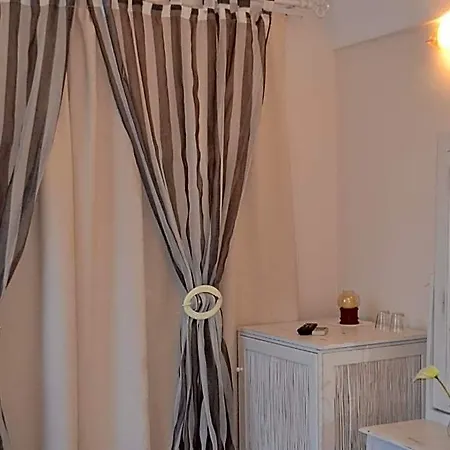 Dream Island 3* Fira (Santorini)