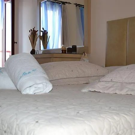 Dream Island 3* סנטוריני