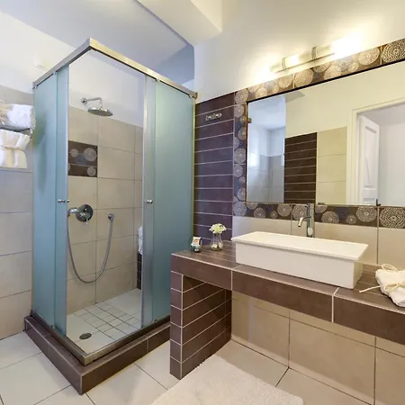 Dream Island 3* Fira (Santorini)