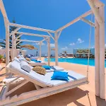 Dream Island Fira (Santorini)