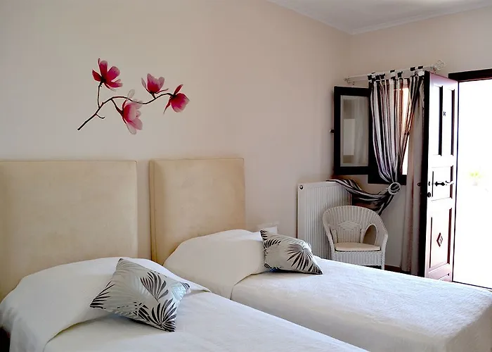 Dream Island 3* Fira (Santorini)